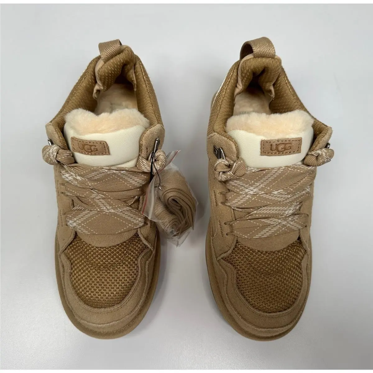 UGG shoes - Tan 4