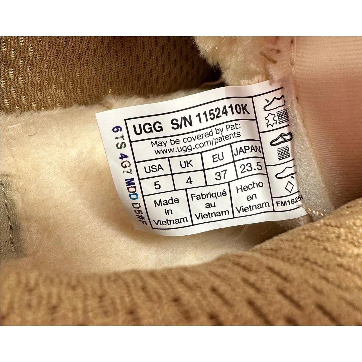 UGG shoes - Tan 6