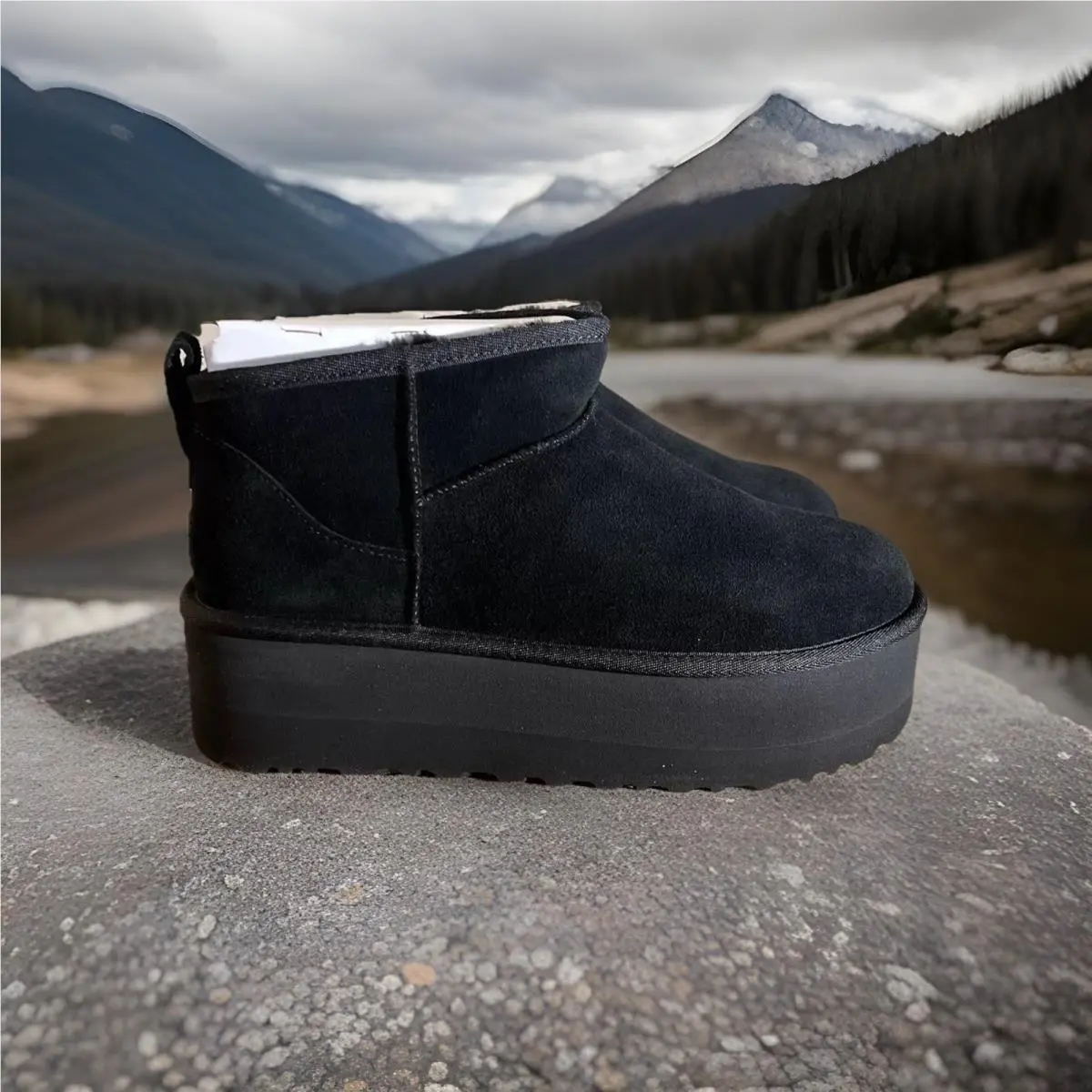 Ugg Classic Ultra Mini Platform Black Size 9 Woman’s Boots 1135092