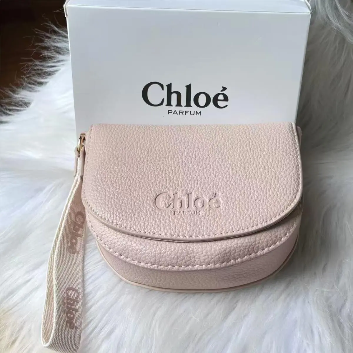 Chloe Parfum Cosmetic Makeup Travel Wristlet Pouch 5.5