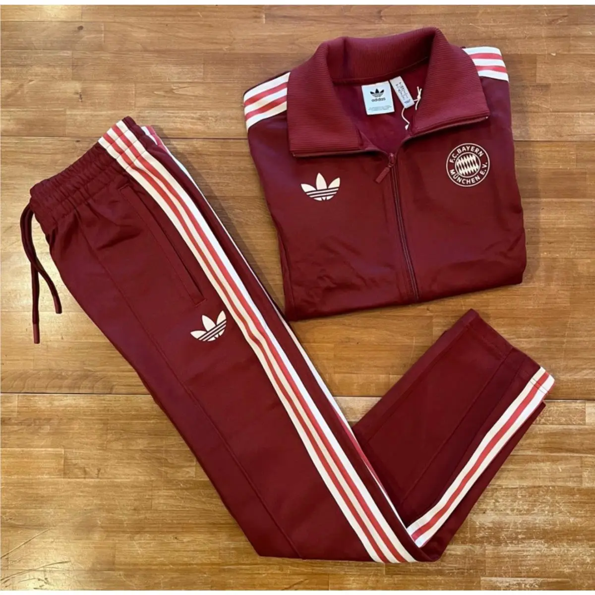 Originals Beckenbauer Mens Bayern Munchen Tracksuit Multiple Sizes Regular by Adidas