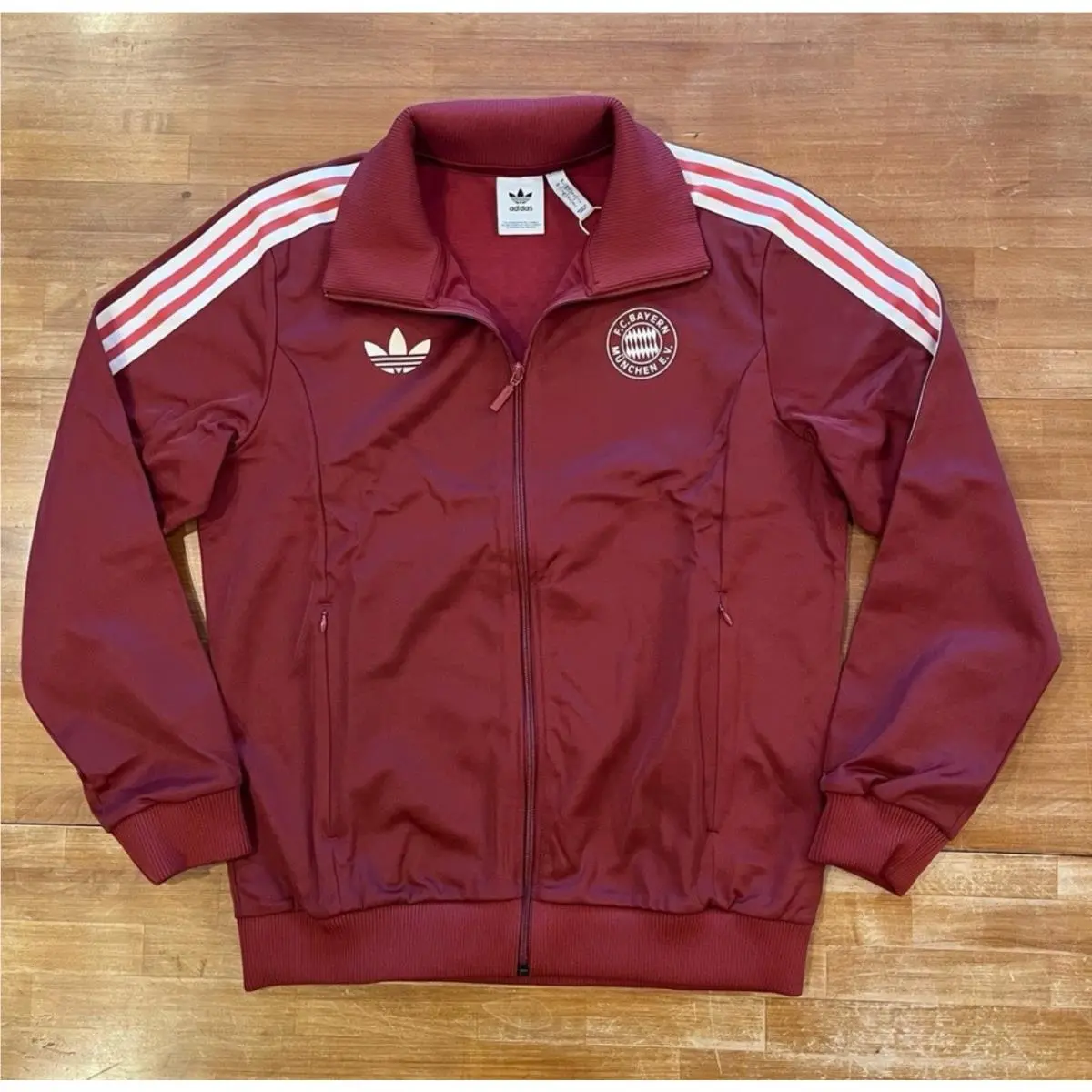 Adidas clothing - Mystery Red 13