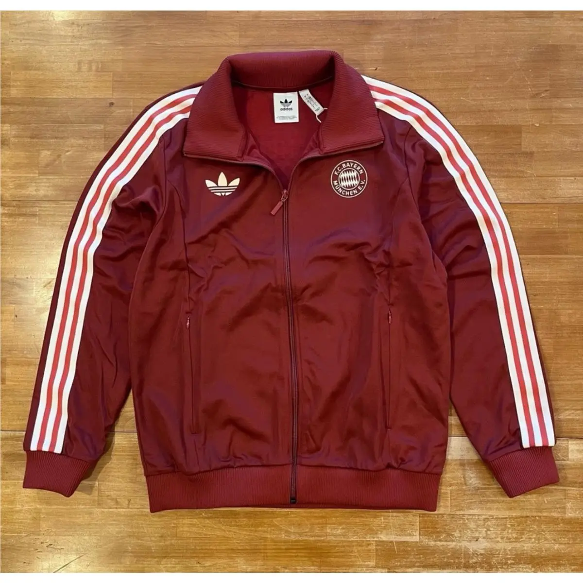 Adidas clothing - Mystery Red 14