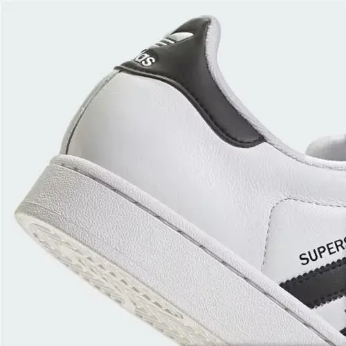 Adidas shoes - Cloud White / Core Black / Cloud White 8