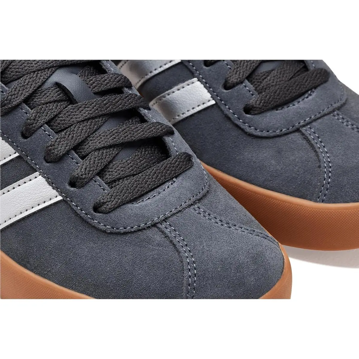 Adidas shoes - Black/White/Gold Metallic 19