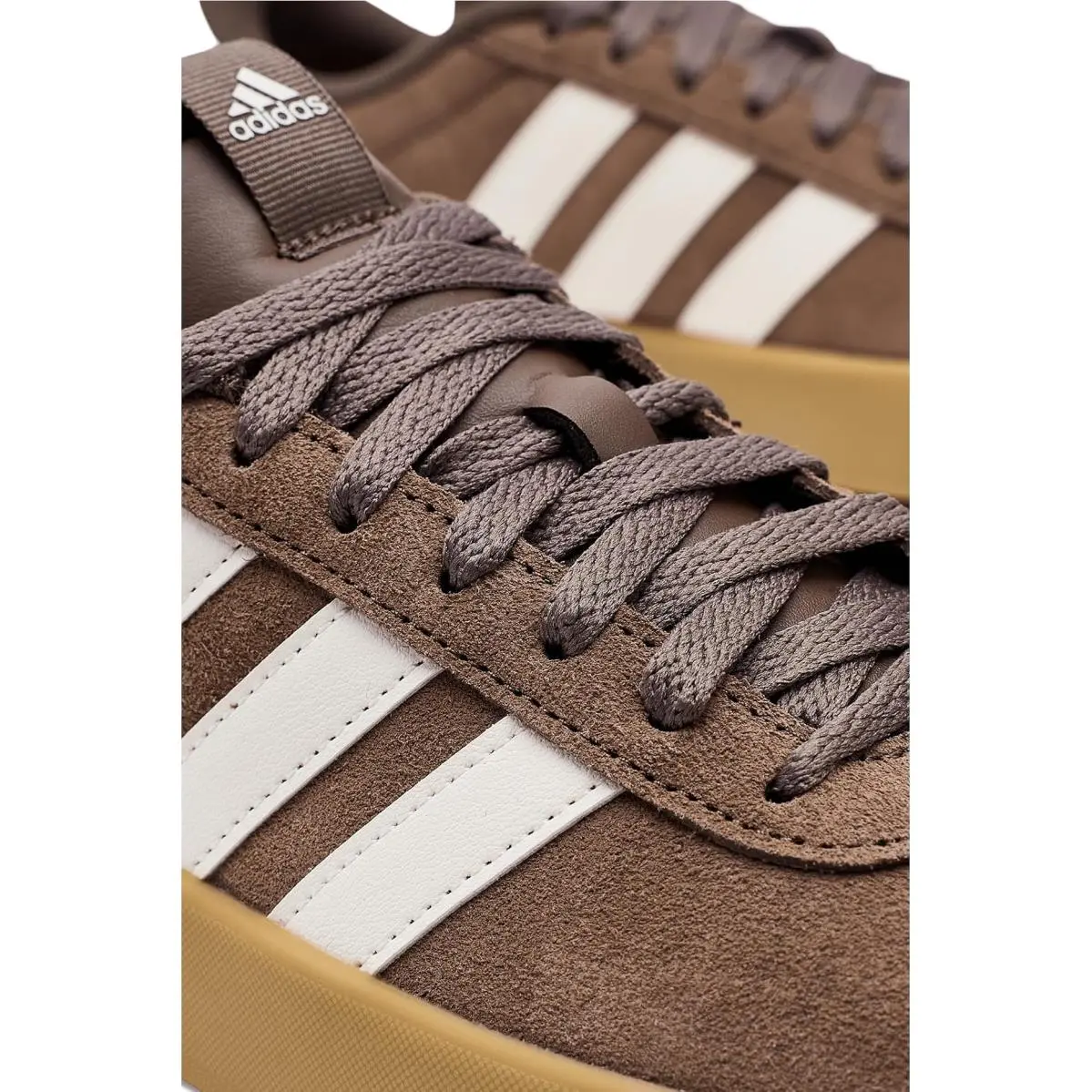 Adidas shoes - Black/White/Gold Metallic 59