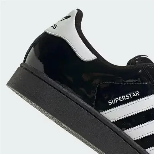 Adidas shoes - Core Black / Cloud White / Core Black 16