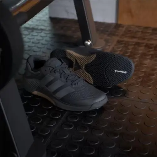 Adidas shoes - Core Black / Grey Five / Core Black 6