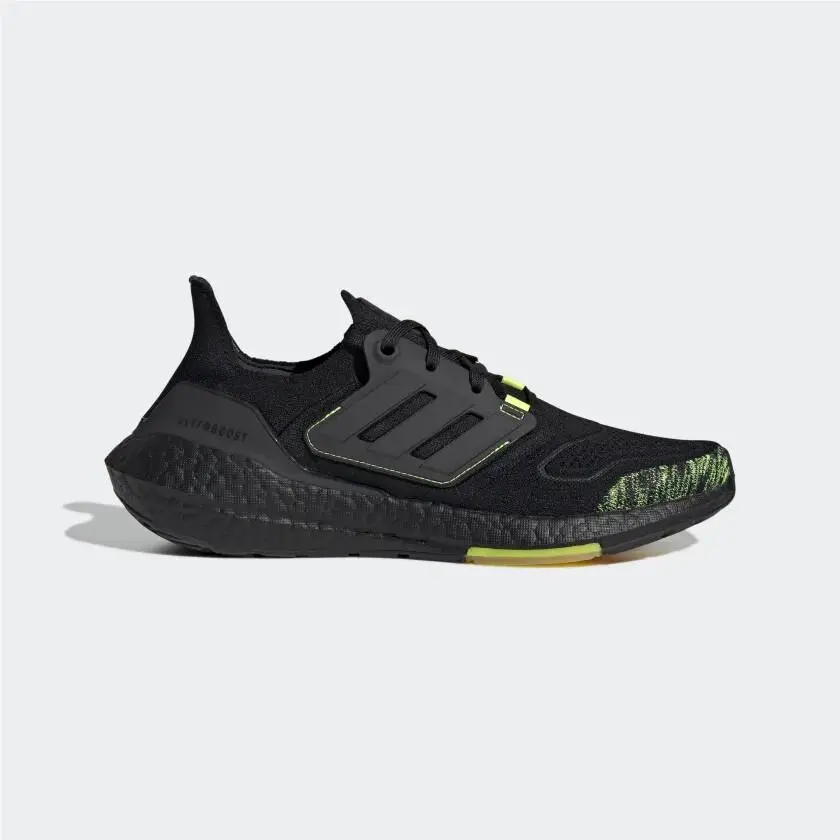 Men`s Adidas Ultraboost 22 Running Shoes GX5915