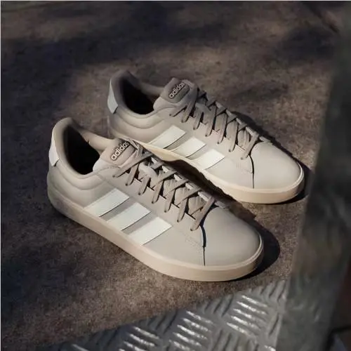 Adidas shoes - Light Brown / Off White / Chalky Brown 3