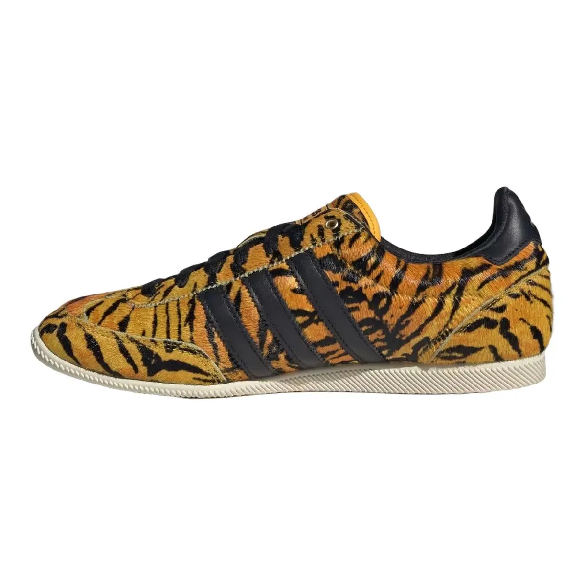 Adidas shoes - Japan - Japan - Off White/Dusky Bronze/Brown Desert 37