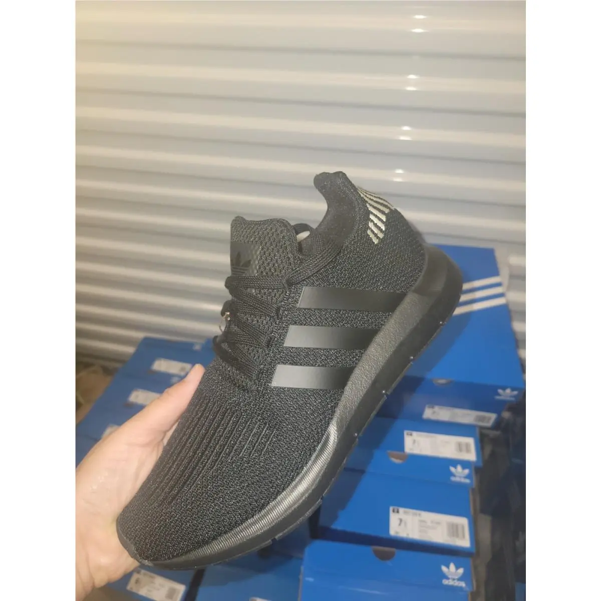 Adidas shoes - adidas Originals Swift Run - Originals Swift Run - FW5030 - Black 11