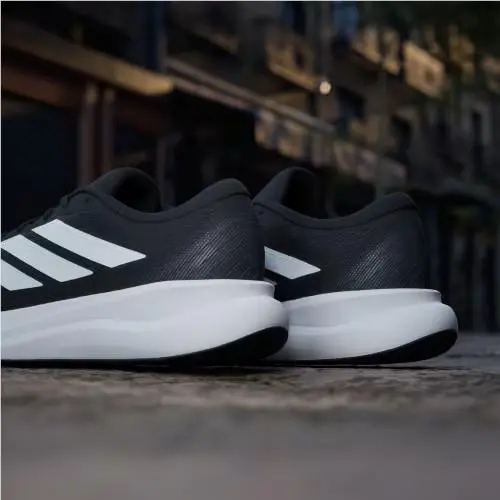 Adidas shoes - Core Black / Cloud White / Carbon 8