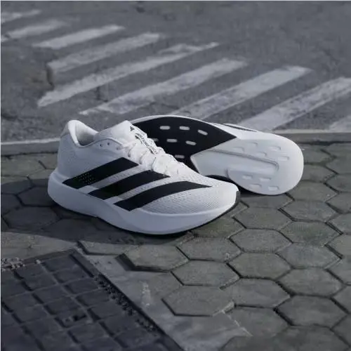 Adidas shoes - Cloud White / Core Black / Crystal White 17