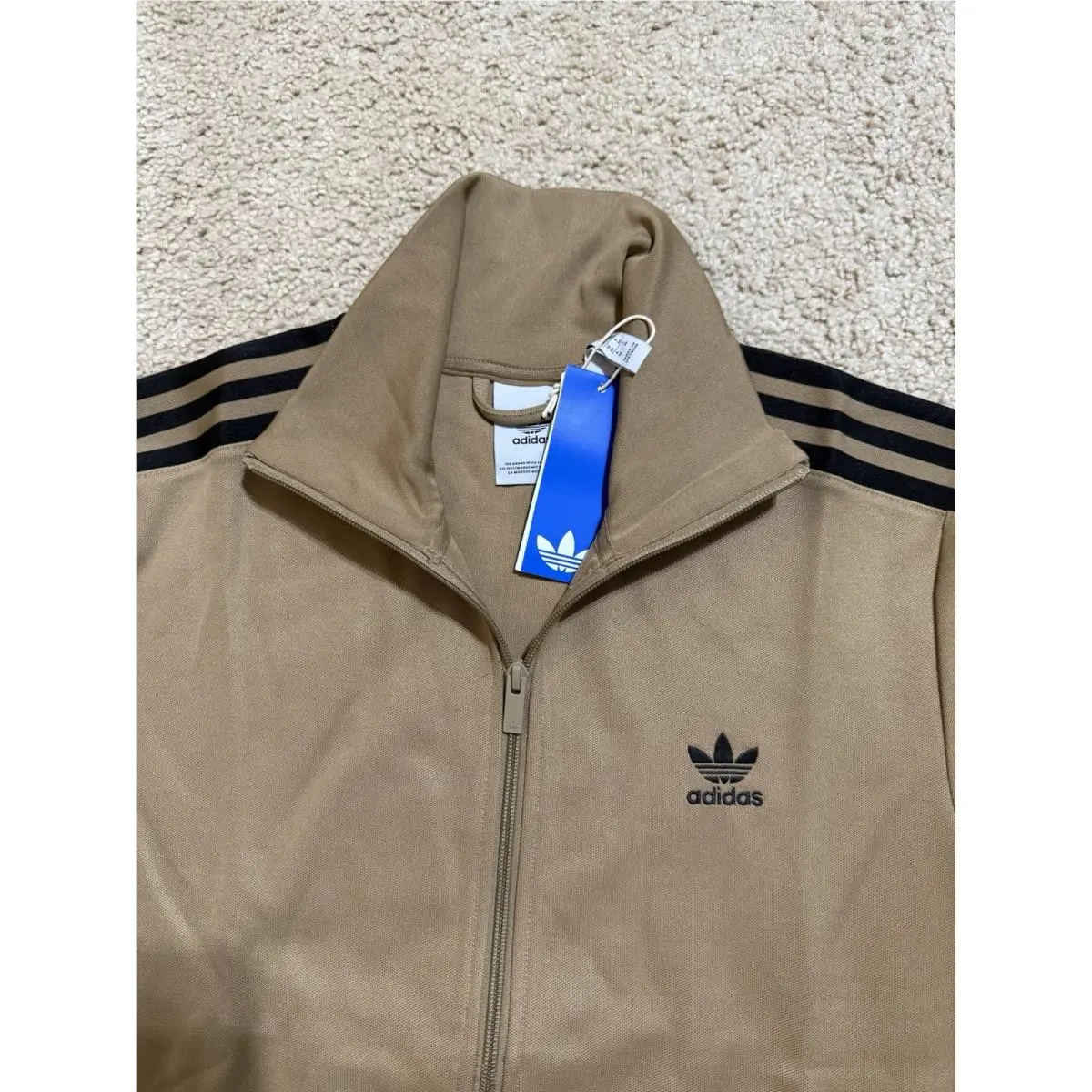 Adidas clothing - Cardboard Brown 15