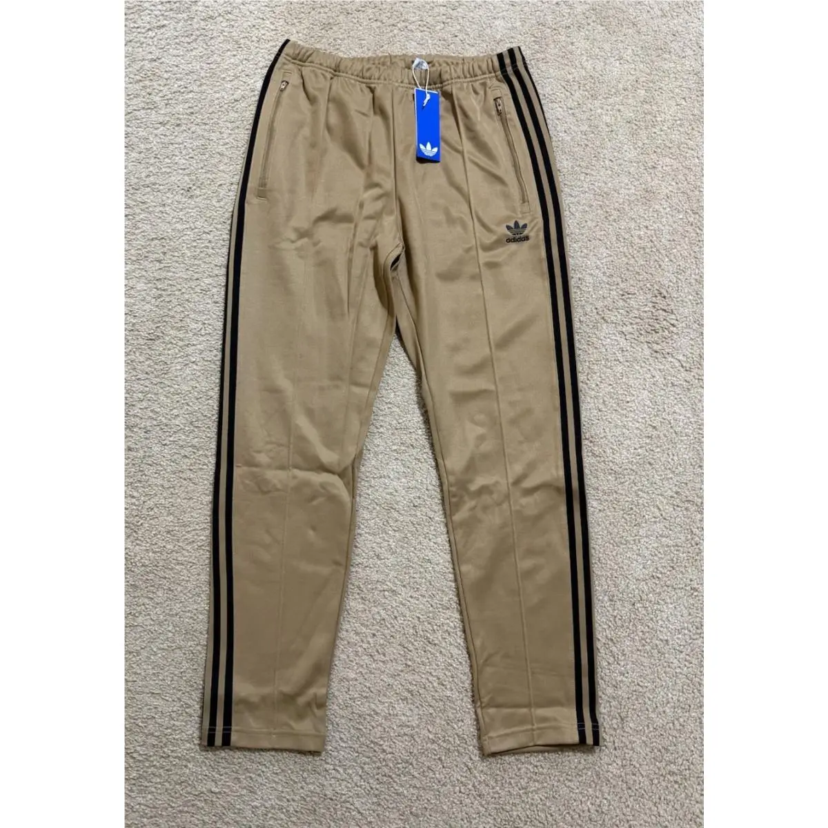 Adidas clothing - Cardboard Brown 18