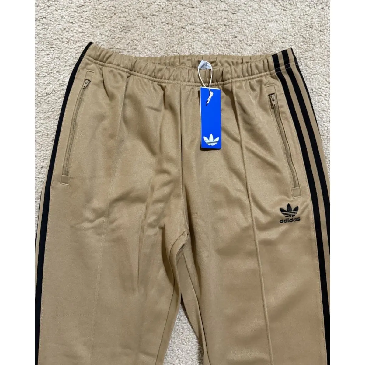 Adidas clothing - Cardboard Brown 19