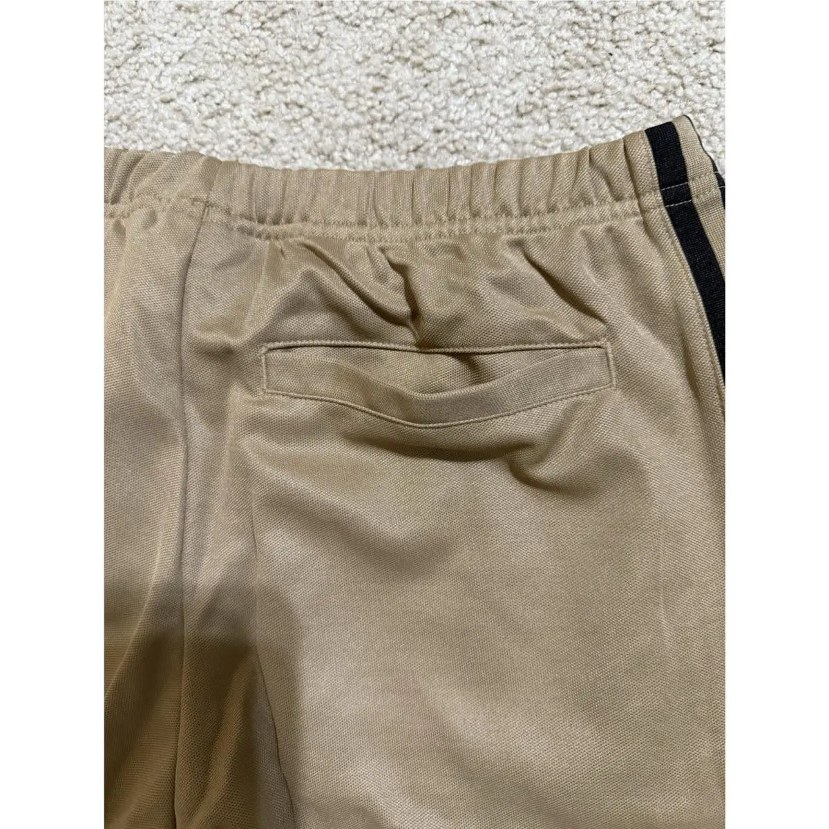 Adidas clothing - Cardboard Brown 22
