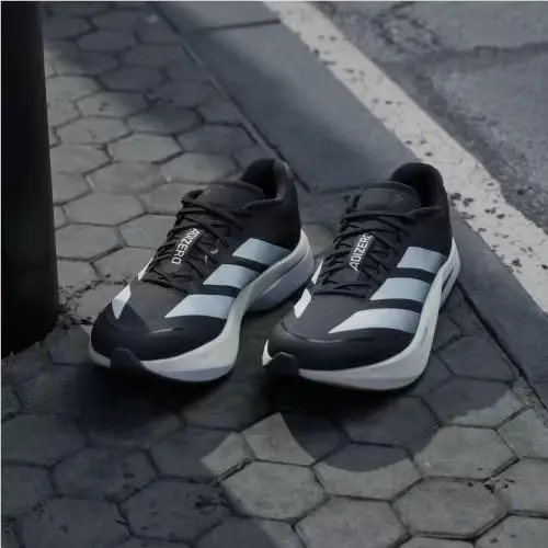 Adidas shoes - Core Black / Cloud White / Grey Five 3