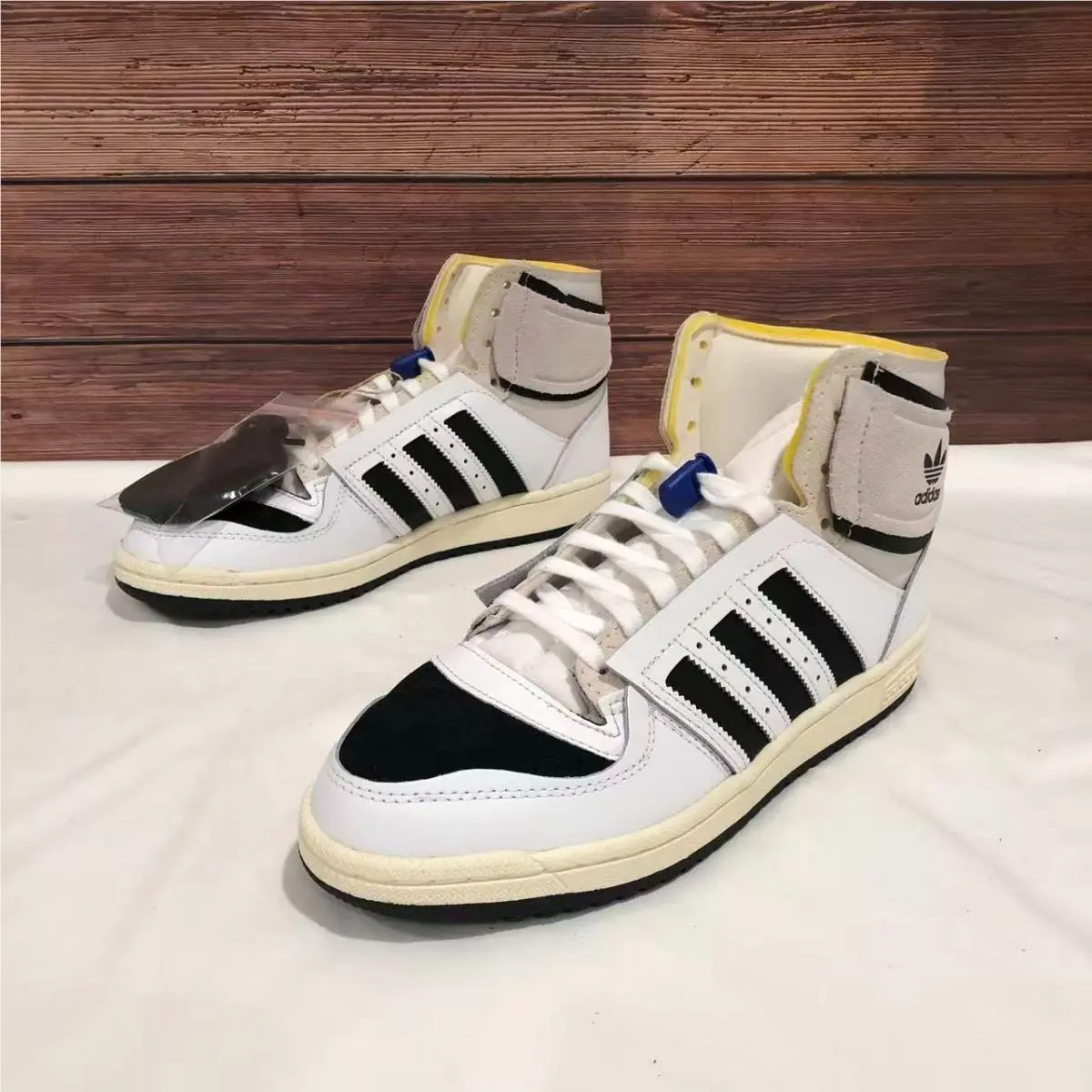 Adidas shoes - Q46255 - Q46255 - White 3