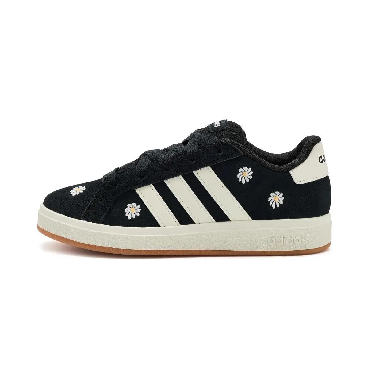 Adidas shoes - Black/Off White/Gum 2