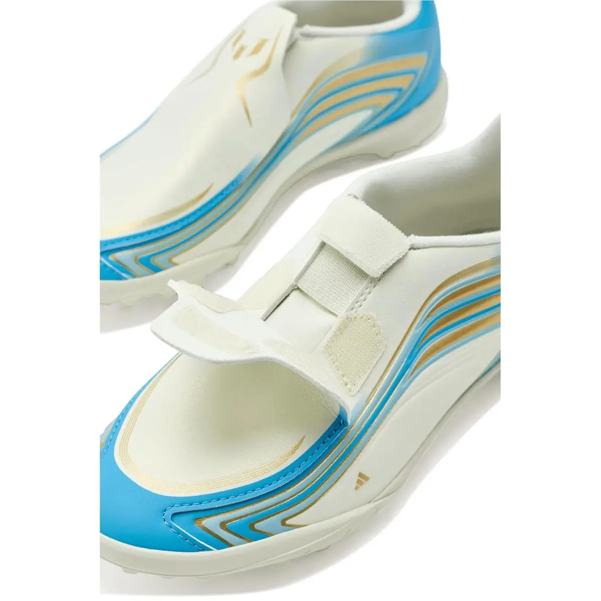 Adidas shoes - Ivory/Semi Blue Burst/Icey Blue 11