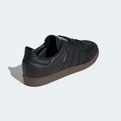 Adidas shoes - Core Black / Core Black / Gum 4