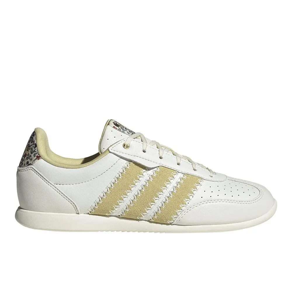 Barreda Lo Womens Off White Sneakers Casual Shoes KI2964 by Adidas