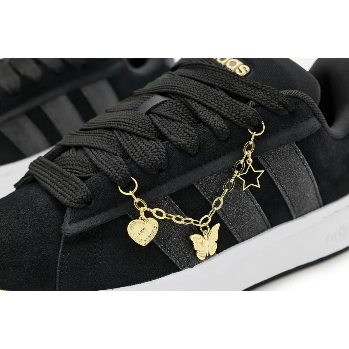 Adidas shoes - Black/Black/White 4