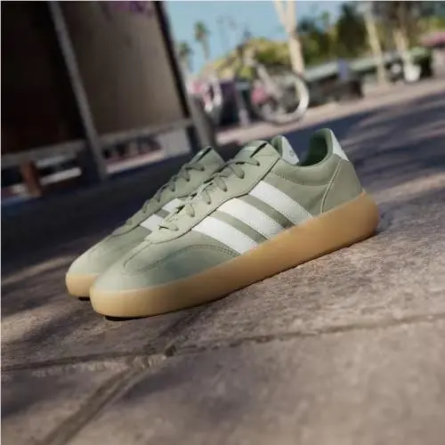 Adidas shoes - Tent Green / Off White / Gum 6