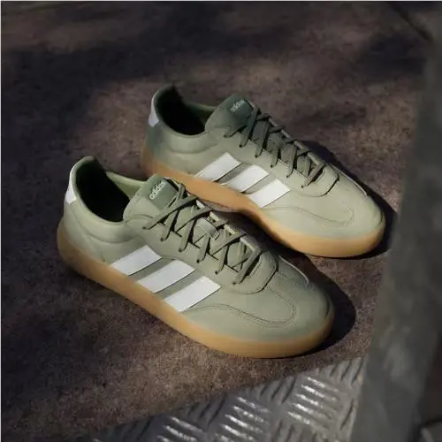 Adidas shoes - Tent Green / Off White / Gum 13