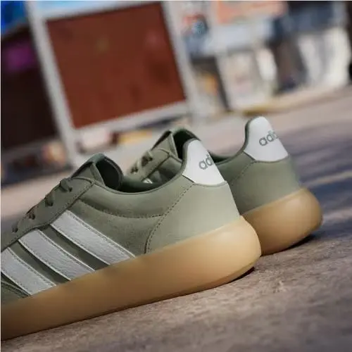 Adidas shoes - Tent Green / Off White / Gum 17