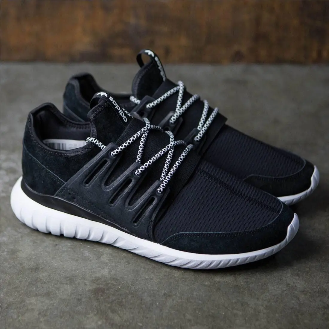 Originals Tubular Radial BB2401 White Core Black Men`s Running Shoes by Adidas