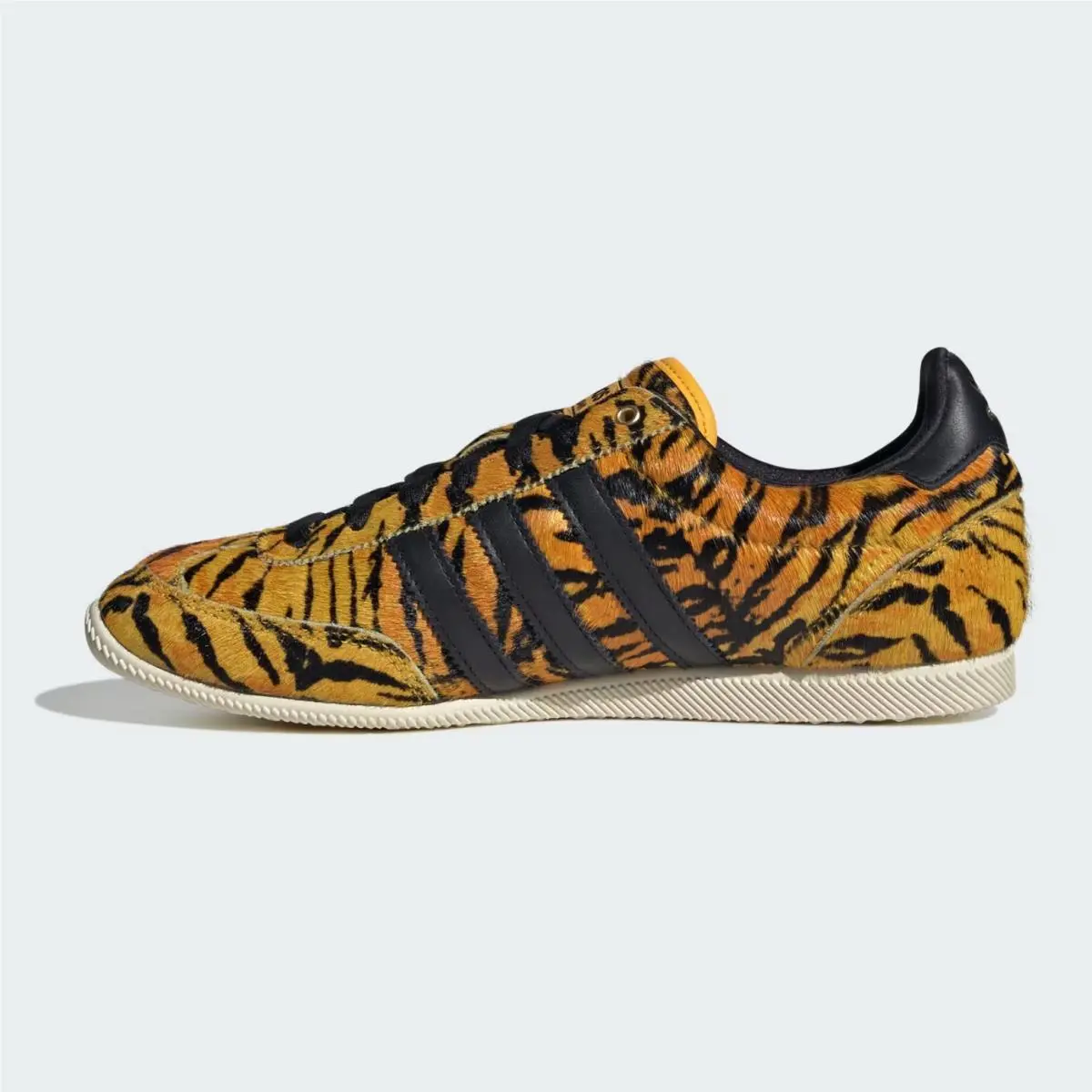 Adidas shoes - ADIDAS JAPAN - JAPAN - Yellow 11