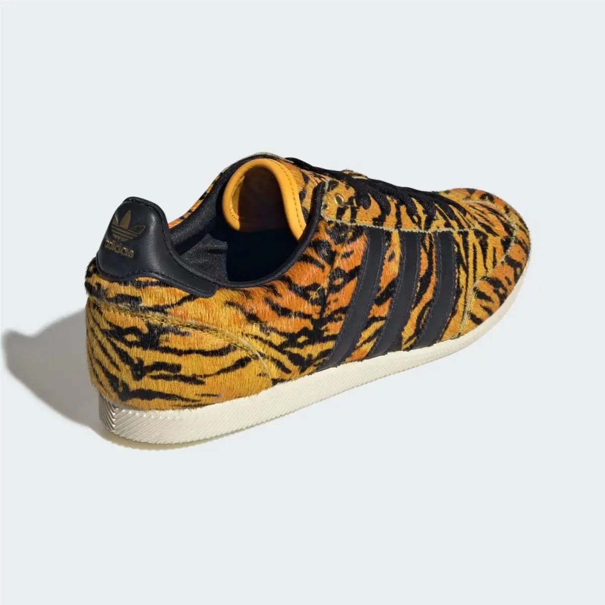 Adidas shoes - ADIDAS JAPAN - JAPAN - Yellow 18