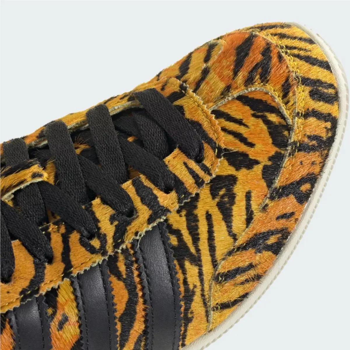Adidas shoes - ADIDAS JAPAN - JAPAN - Yellow 19