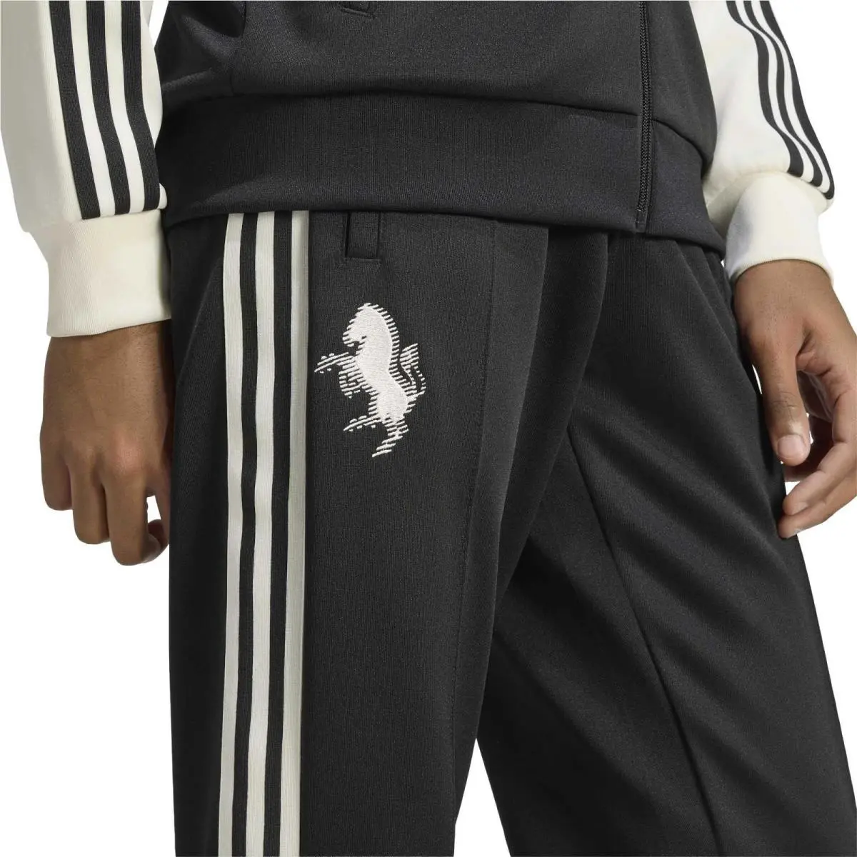Adidas clothing - Black 3