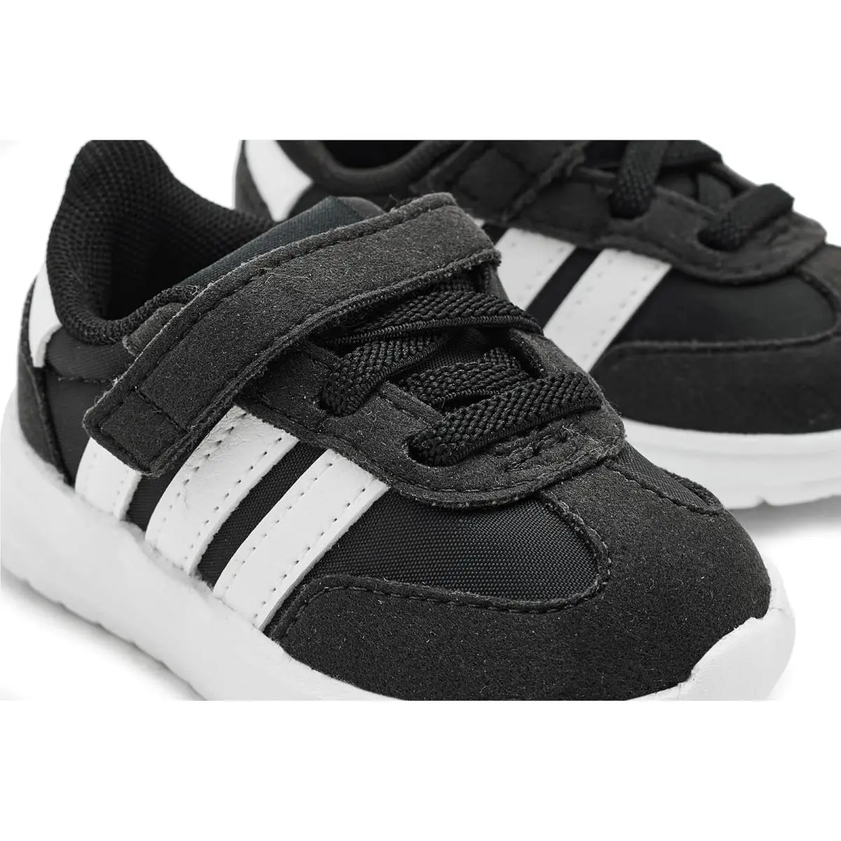 Adidas shoes - Black/White/Black 11
