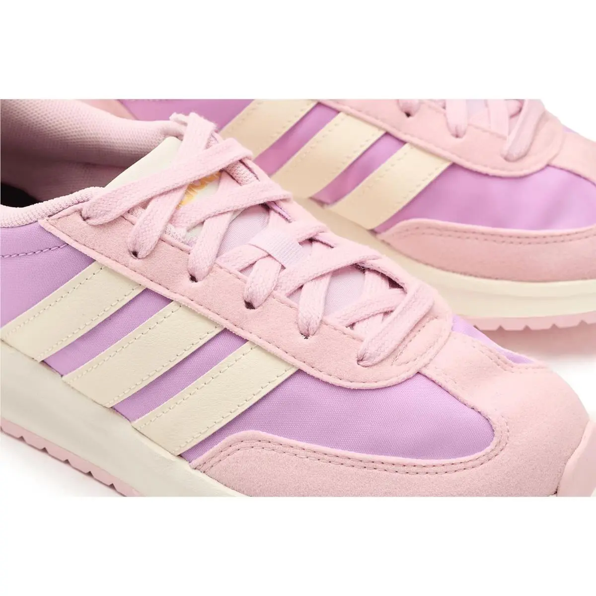 Adidas shoes - Black/White/Black 18