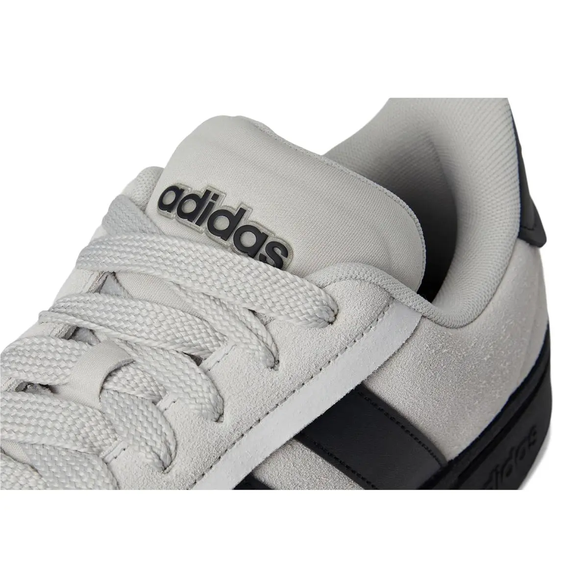 Adidas shoes - Black/White/Carbon 32