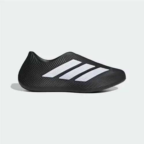 Adidas shoes - Core Black / Cloud White / Core Black 9
