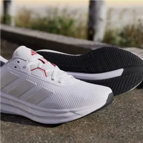 Adidas shoes - Cloud White / Grey One / Power Red 7
