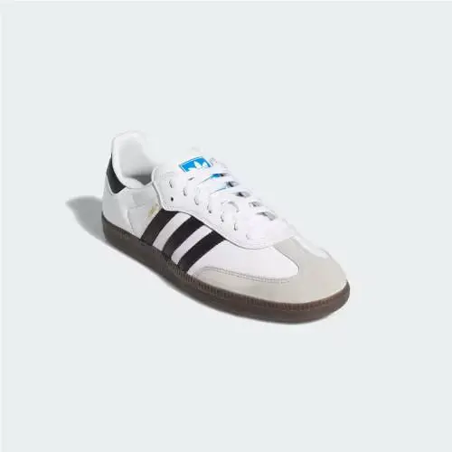 Adidas shoes - Cloud White / Core Black / Gum 3