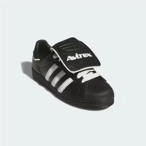 Adidas shoes - Core Black / Cloud White / Off White 3