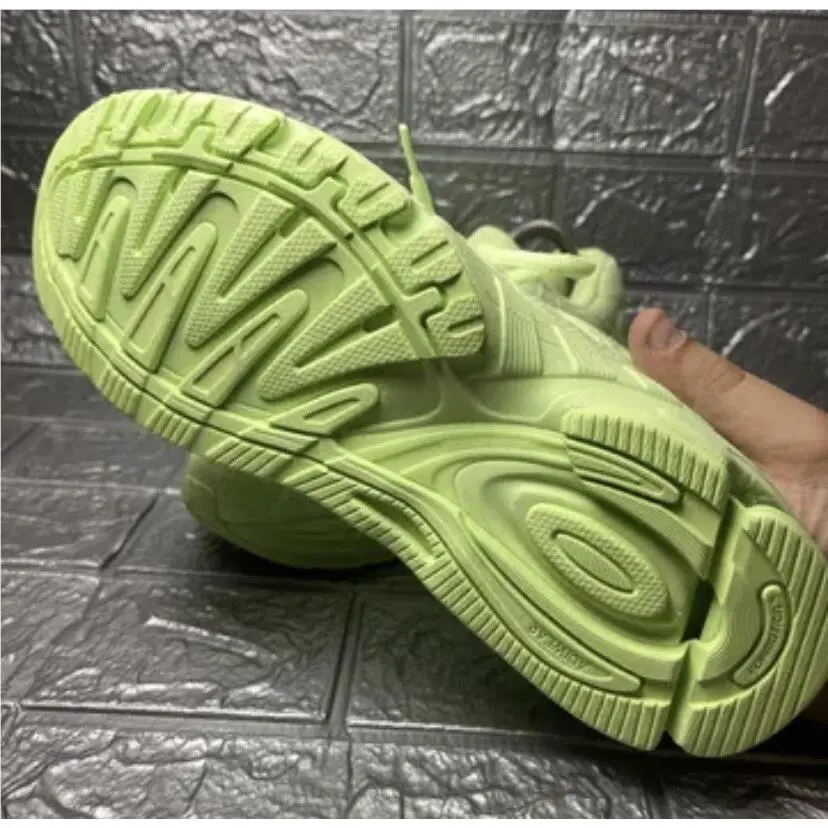 Adidas shoes - adidas Response CL - Response - IF9082 - Green 4