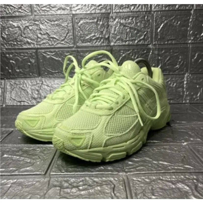 Adidas shoes - adidas Response CL - Response - IF9082 - Green 12