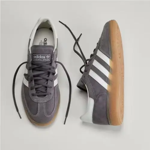 Adidas shoes - Grey Strata / Off White / Gum 3