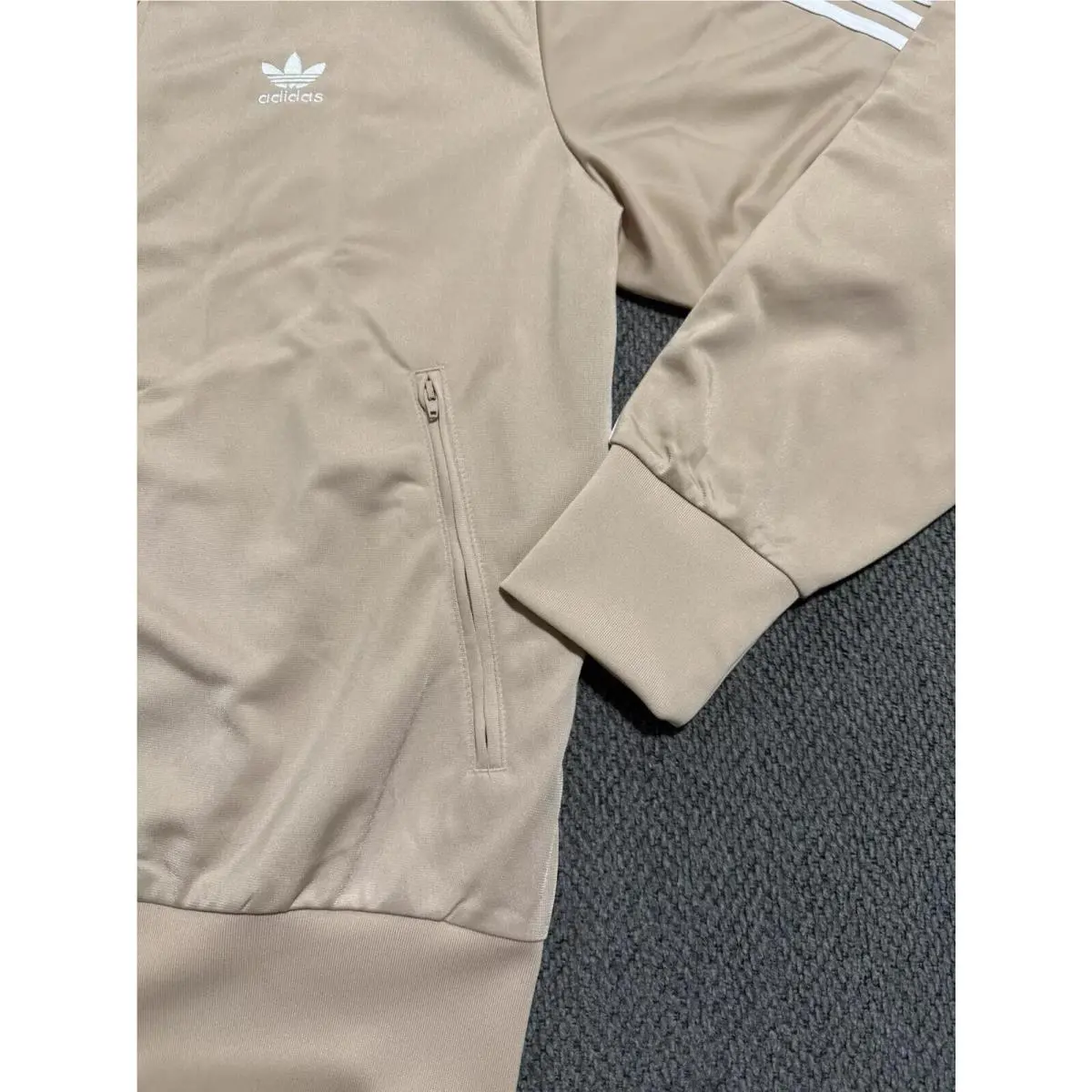 Adidas clothing - Beige 2