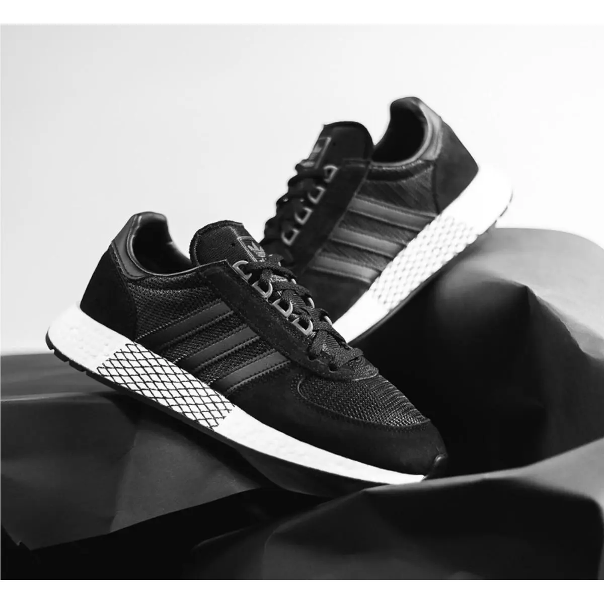 Adidas shoes - adidas - EE3656 - CORE BLACK 0