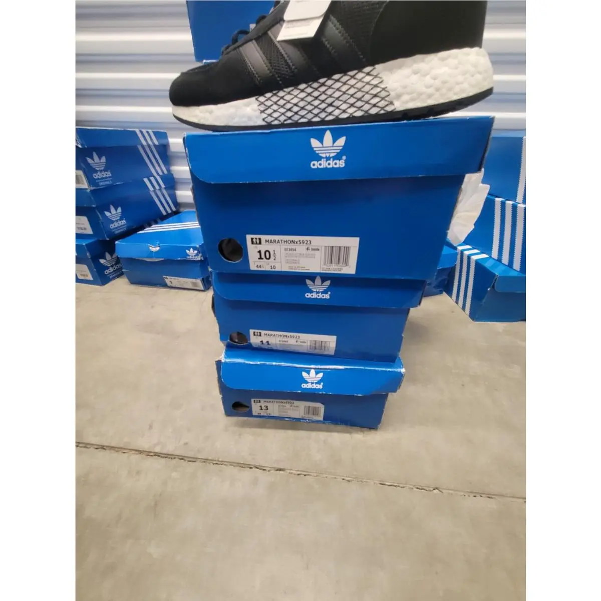 Adidas shoes - adidas - EE3656 - CORE BLACK 3